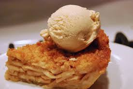 Apple Pie with Ice cream