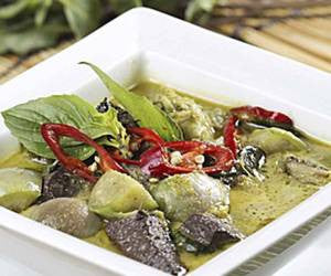 Curry Leaf Mutton (Malaka Soice)